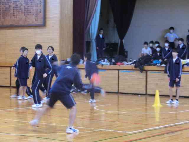 061223２年学年集会②