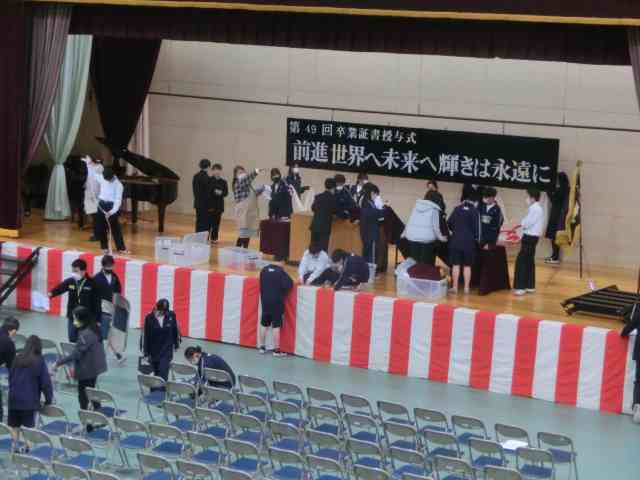 070311卒業式準備１