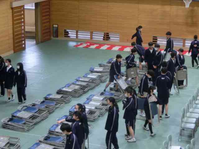 070311卒業式準備２